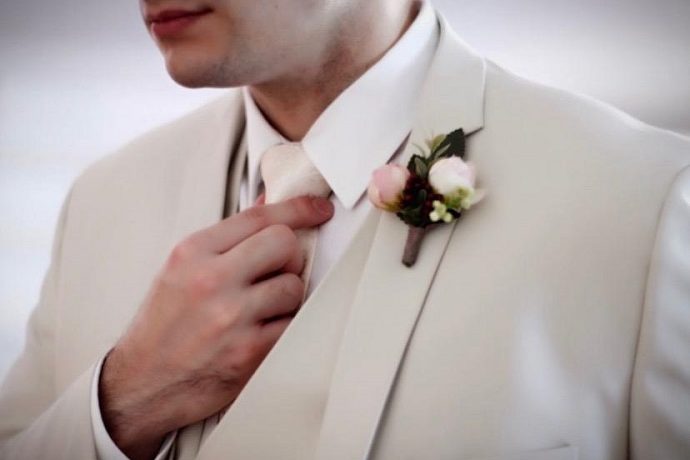 como-combinar-terno-e-lapela-foto-reproducao-internet-capa