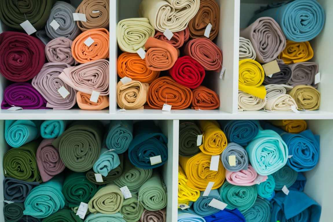 mitos-e-verdades-poliester-casa-assuf-foto-elements-envato (1)